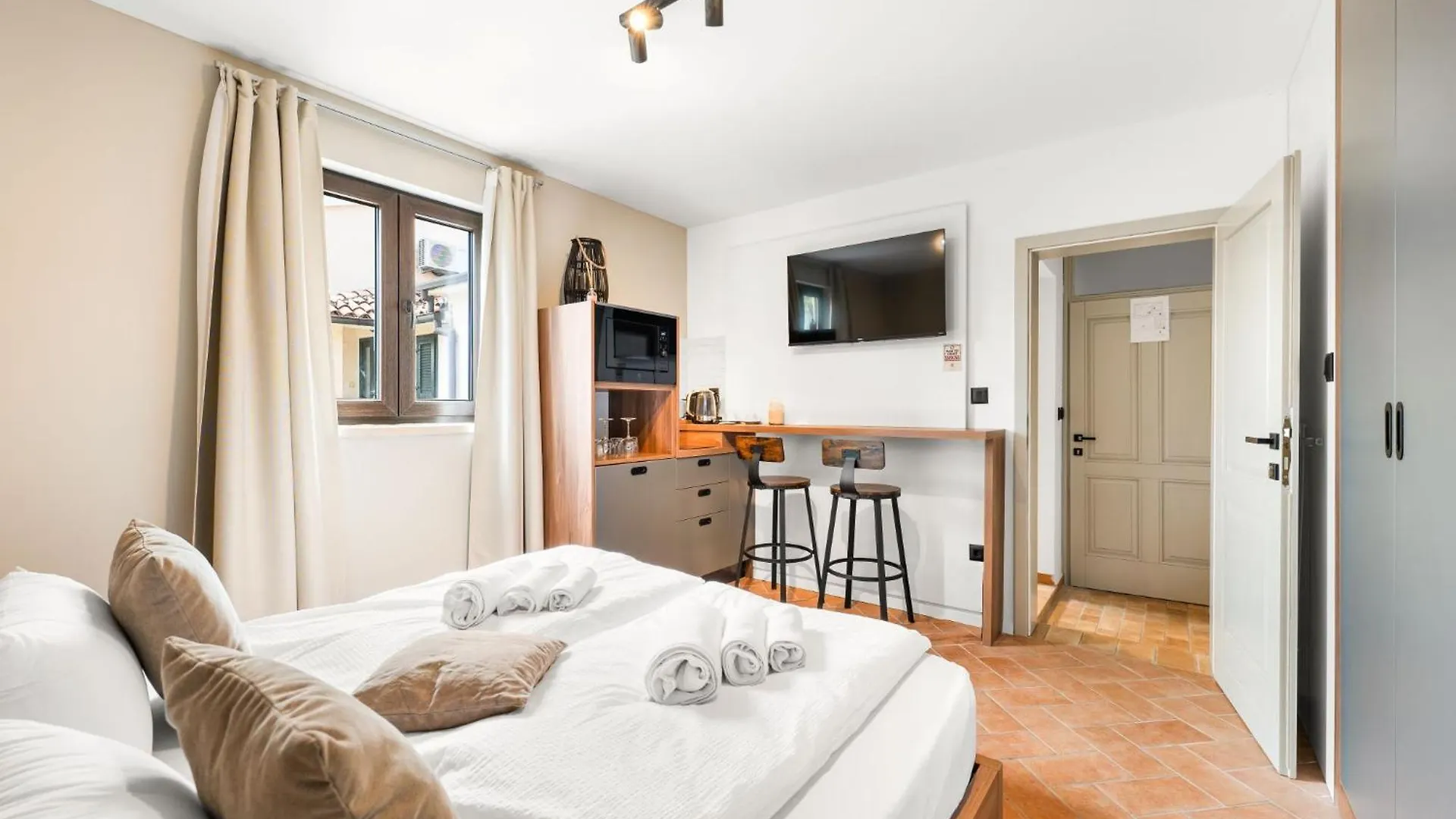 Suncity Room Porec